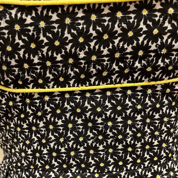 Black and yellow daisy print dress (box 1) - Picture 3 of 6